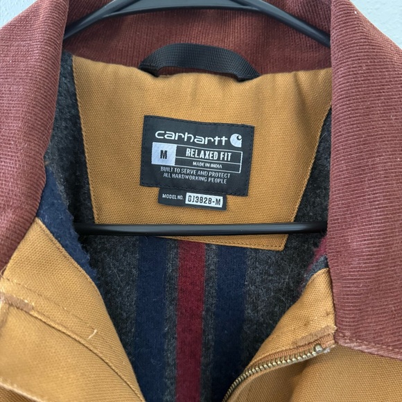 Carhartt Men's Iconic J01 Duck Detroit Jacket - Picture 4 of 5